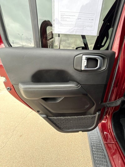 2022 Jeep Wrangler Unlimited Sahara 4x4