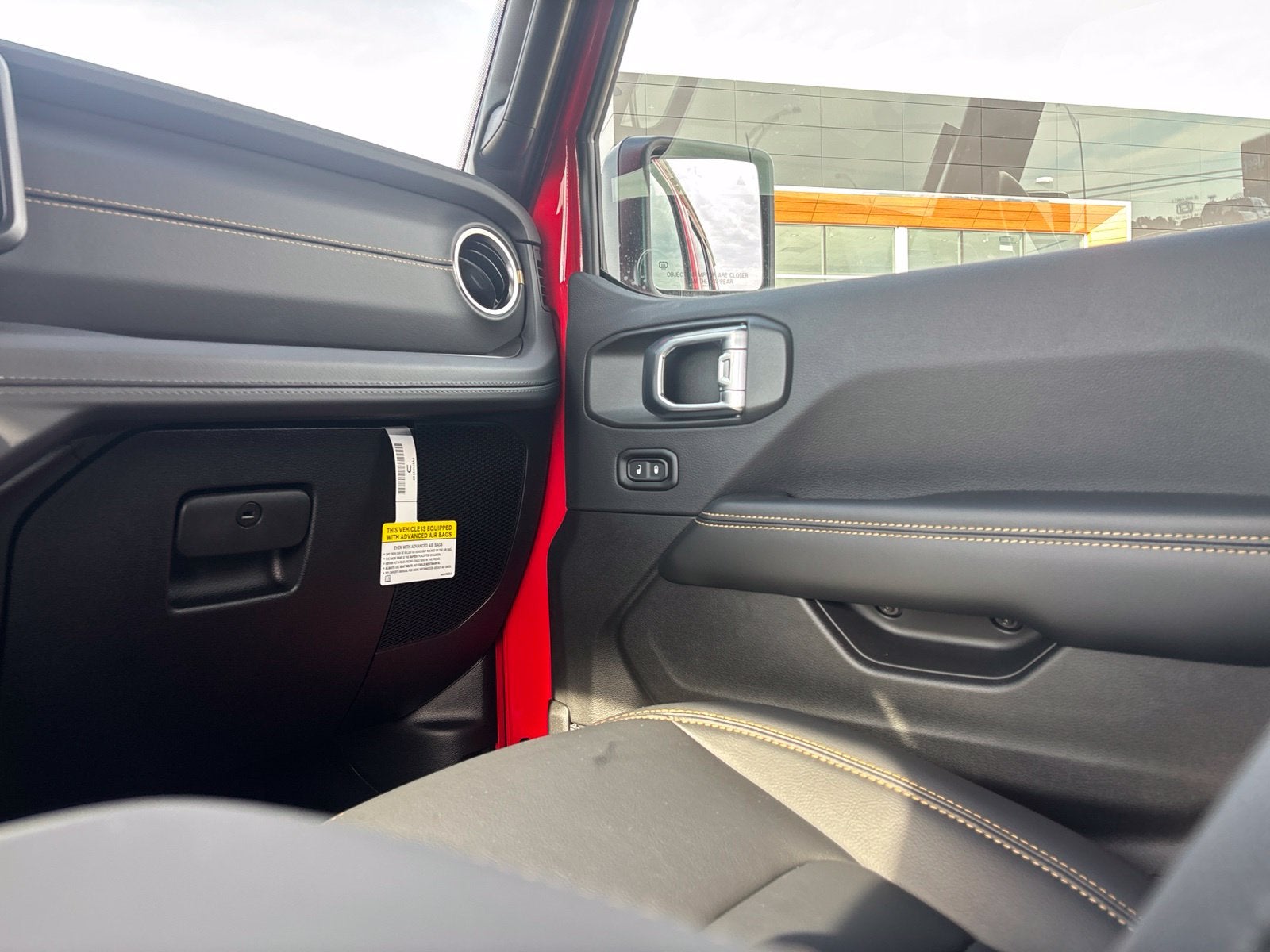 2027 Jeep Wrangler WRANGLER 4-DOOR SAHARA