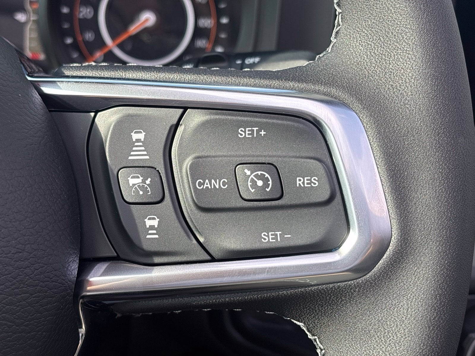 2027 Jeep Wrangler WRANGLER 4-DOOR SAHARA