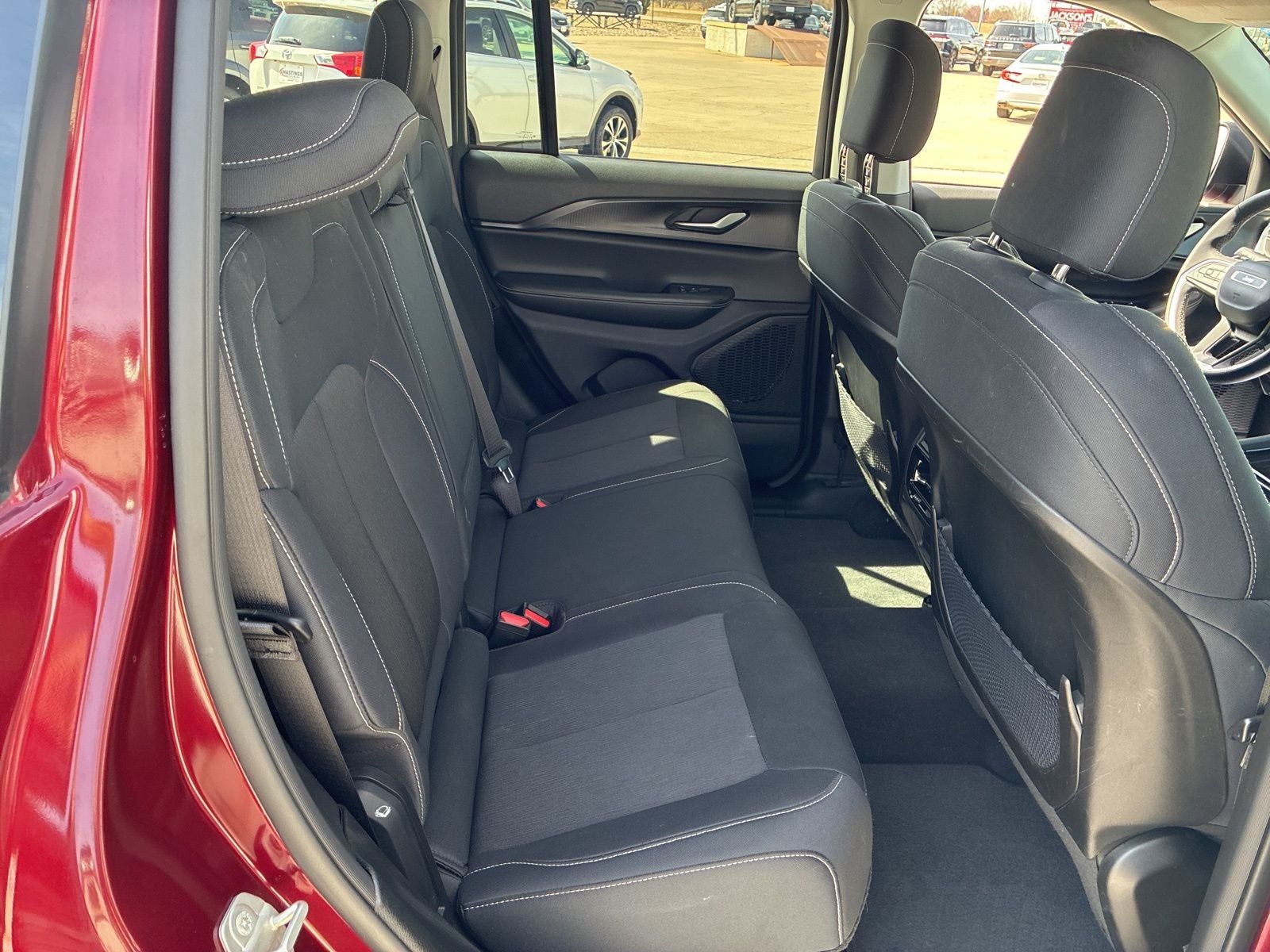 2023 Jeep Grand Cherokee Laredo 4x4