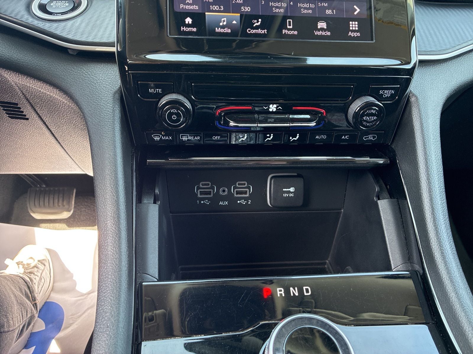 2023 Jeep Grand Cherokee Laredo 4x4