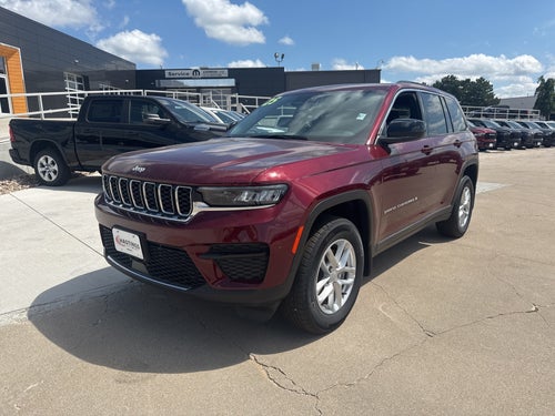 2025 Jeep Grand Cherokee GRAND CHEROKEE LAREDO X 4X4