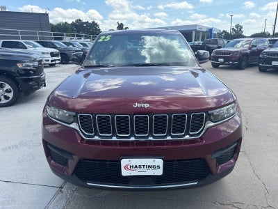 2025 Jeep Grand Cherokee GRAND CHEROKEE LAREDO X 4X4