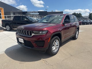 2025 Jeep Grand Cherokee GRAND CHEROKEE LAREDO X 4X4