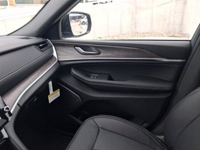 2027 Jeep Grand Cherokee GRAND CHEROKEE LIMITED RESERVE 4X4