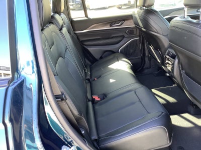 2027 Jeep Grand Cherokee GRAND CHEROKEE LIMITED RESERVE 4X4