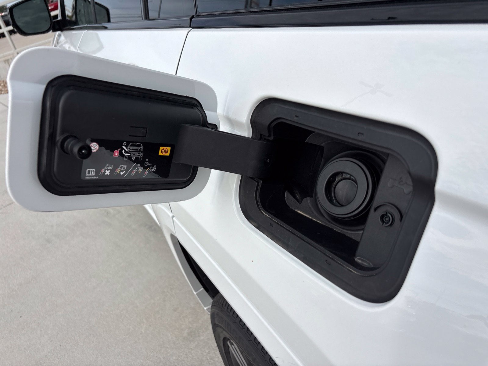 2027 Jeep Grand Cherokee GRAND CHEROKEE LIMITED RESERVE 4X4