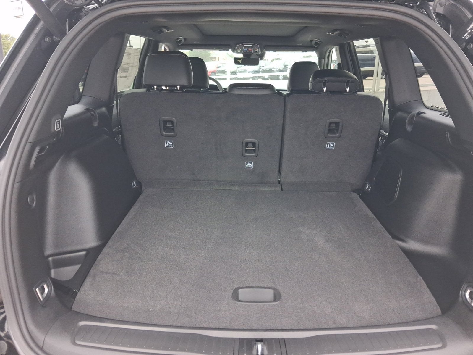 2027 Jeep Grand Cherokee GRAND CHEROKEE LIMITED RESERVE 4X4
