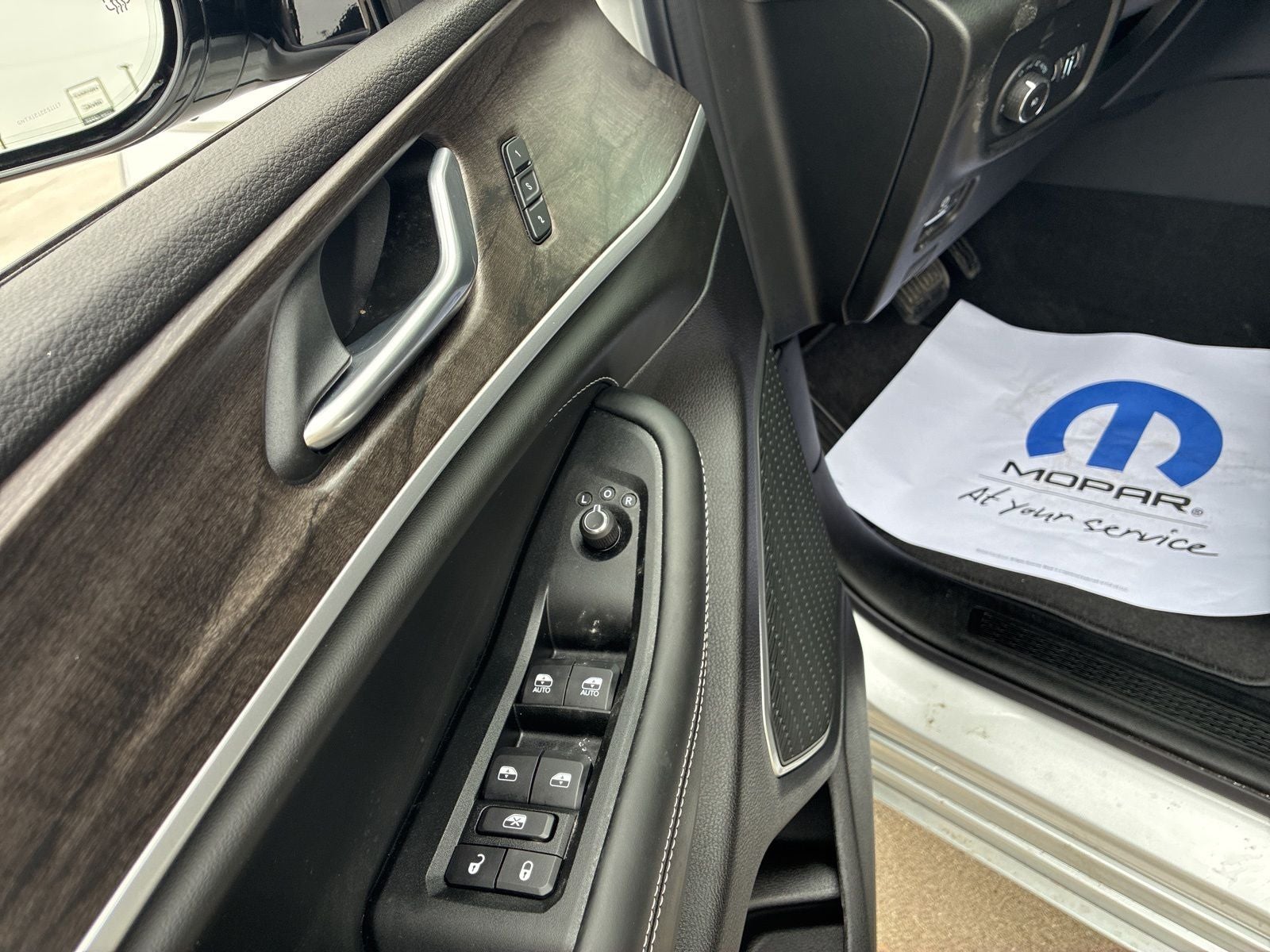 2026 Jeep Grand Cherokee GRAND CHEROKEE LIMITED RESERVE 4X4