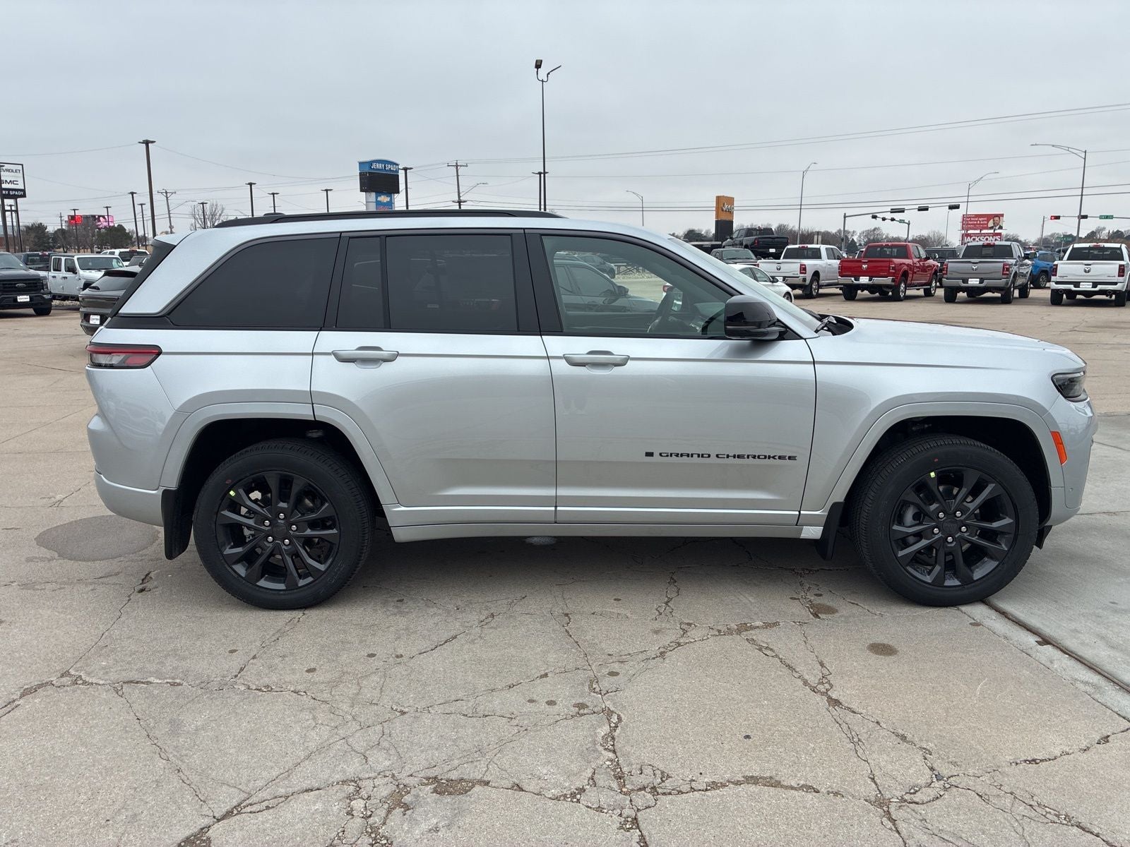 2026 Jeep Grand Cherokee GRAND CHEROKEE LIMITED RESERVE 4X4