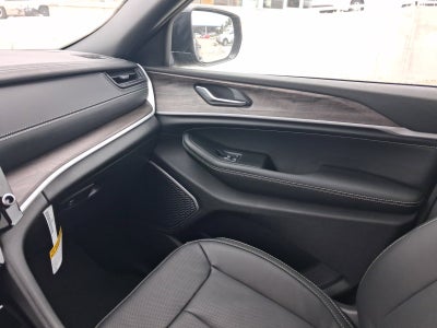 2027 Jeep Grand Cherokee GRAND CHEROKEE LIMITED RESERVE 4X4
