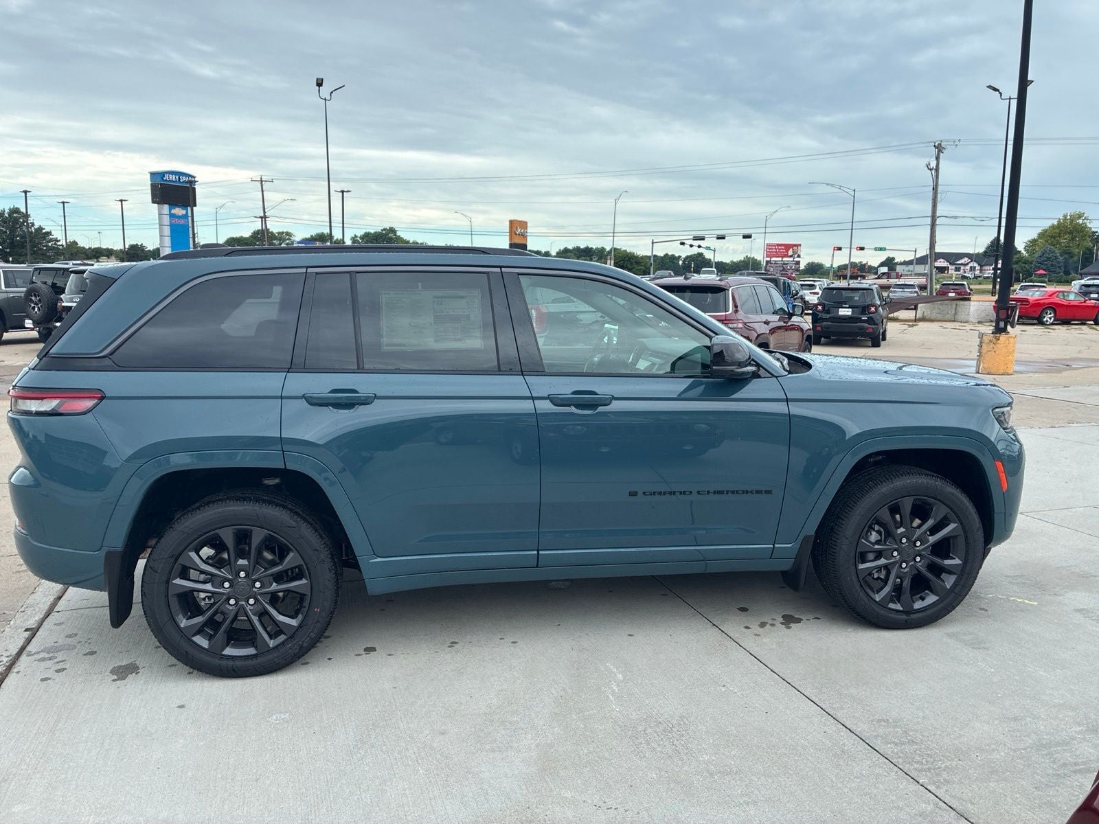 2026 Jeep Grand Cherokee GRAND CHEROKEE LIMITED RESERVE 4X4