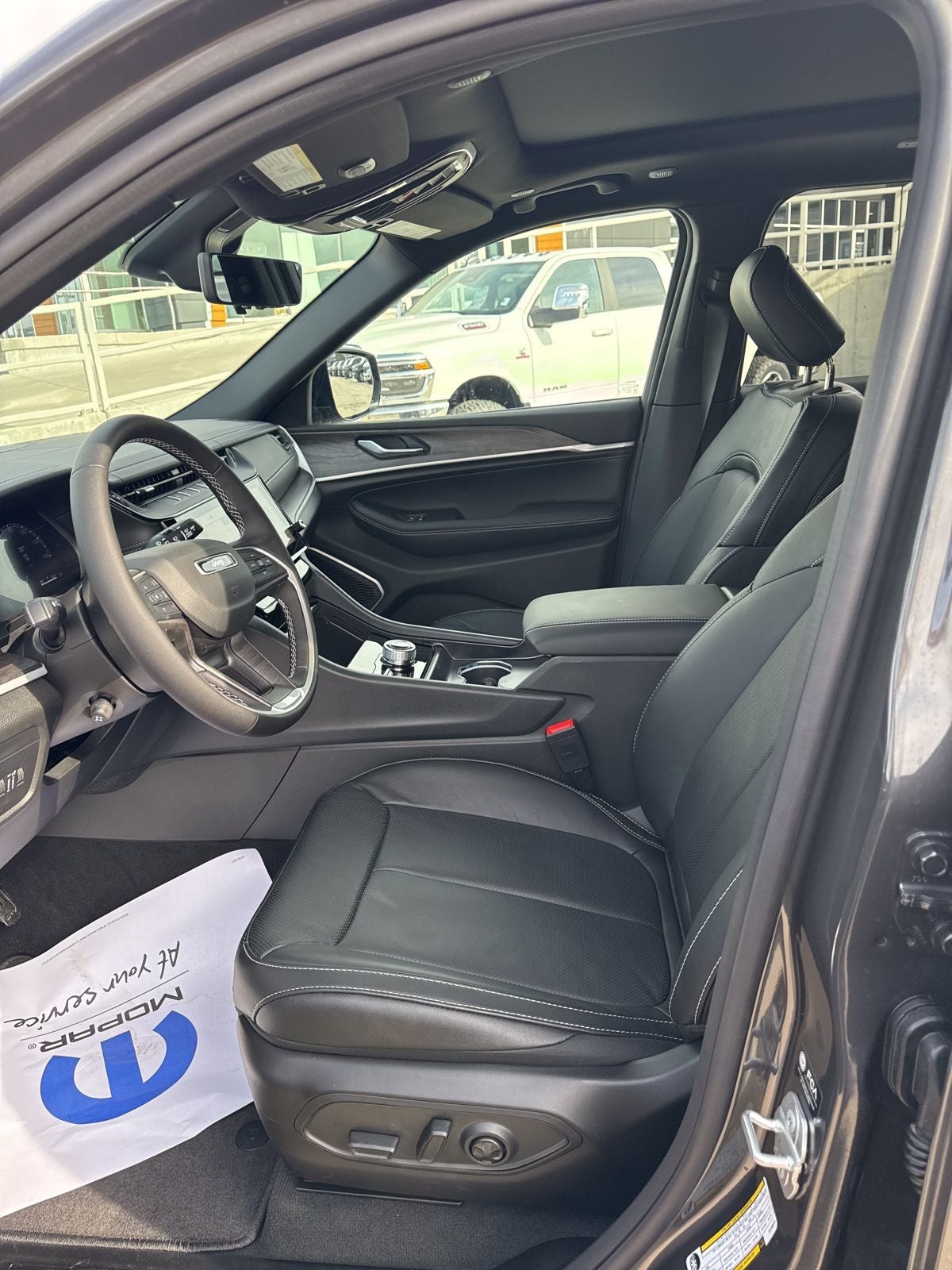 2026 Jeep Grand Cherokee GRAND CHEROKEE LIMITED RESERVE 4X4