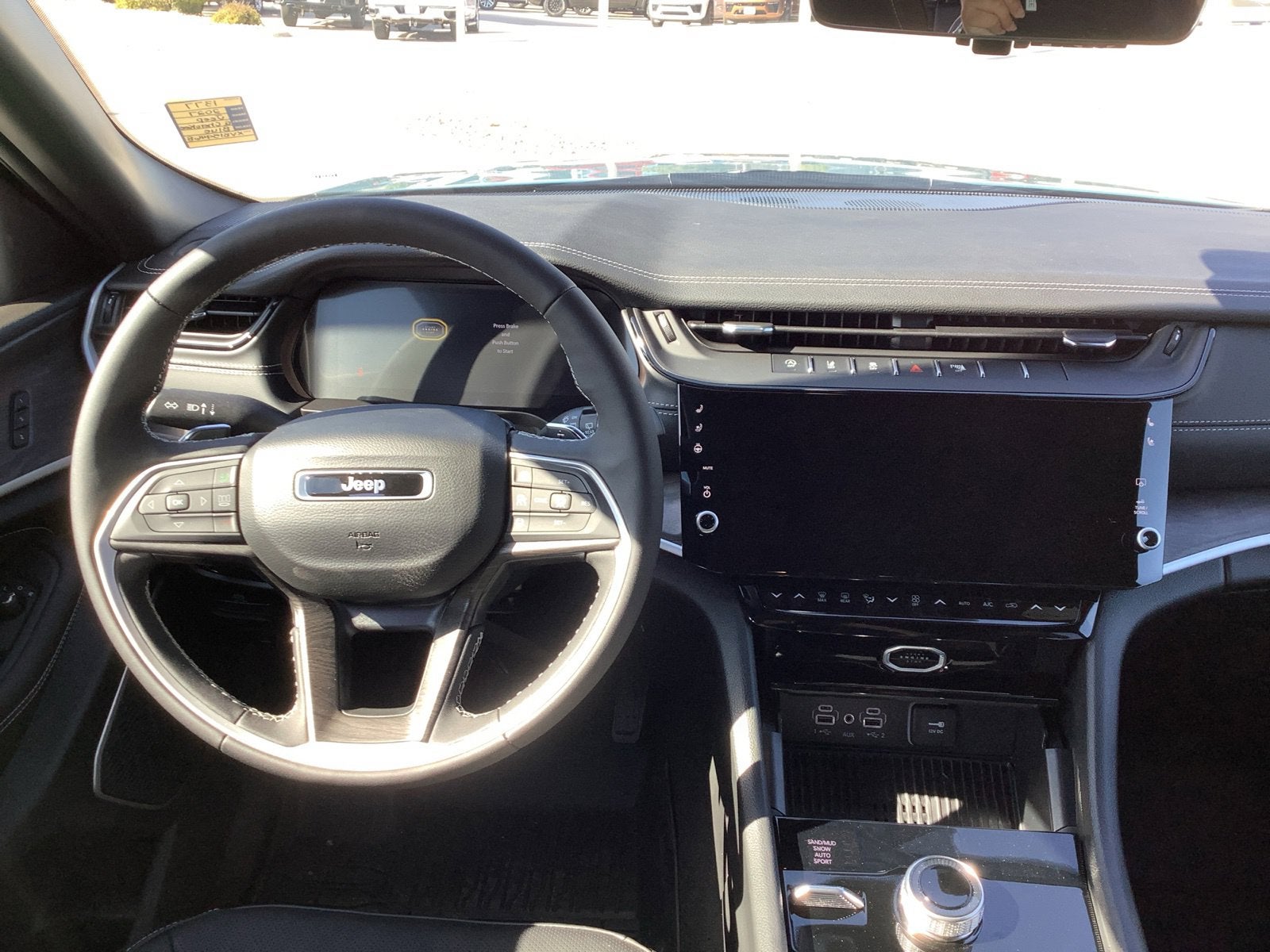 2027 Jeep Grand Cherokee GRAND CHEROKEE LIMITED RESERVE 4X4