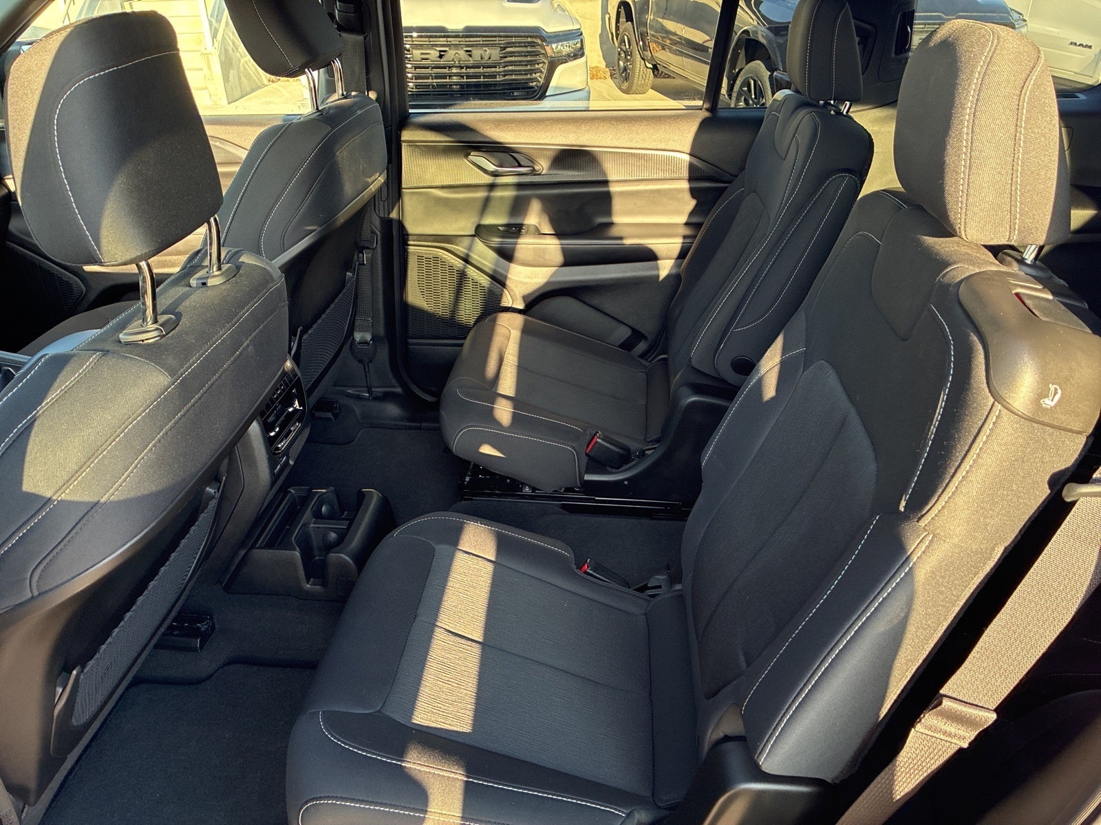 2024 Jeep Grand Cherokee L Laredo X 4x4