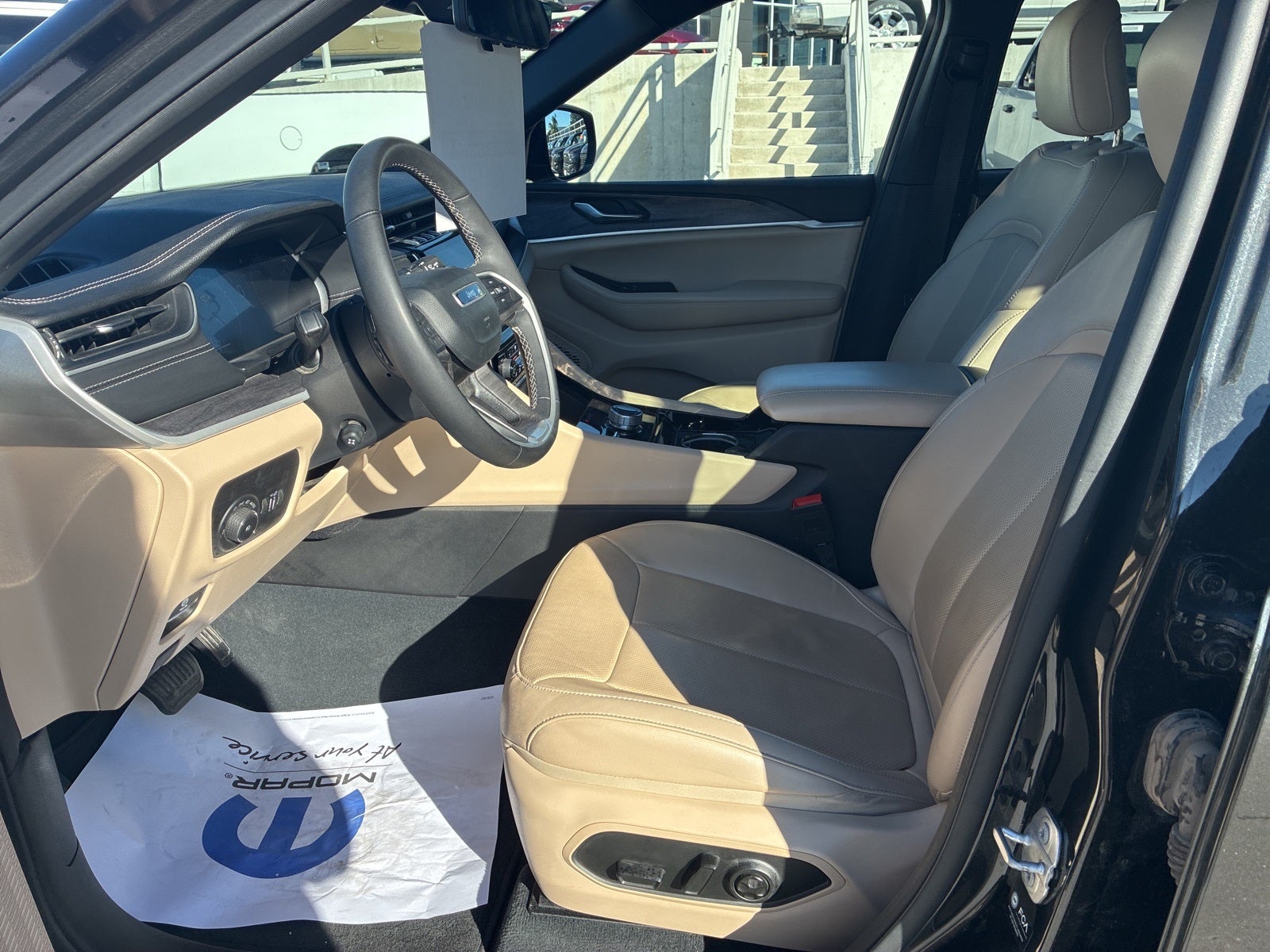 2023 Jeep Grand Cherokee L Limited 4x4