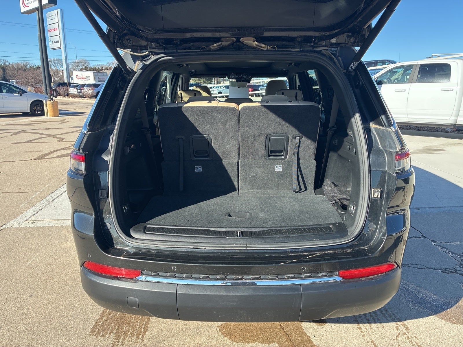 2023 Jeep Grand Cherokee L Limited 4x4