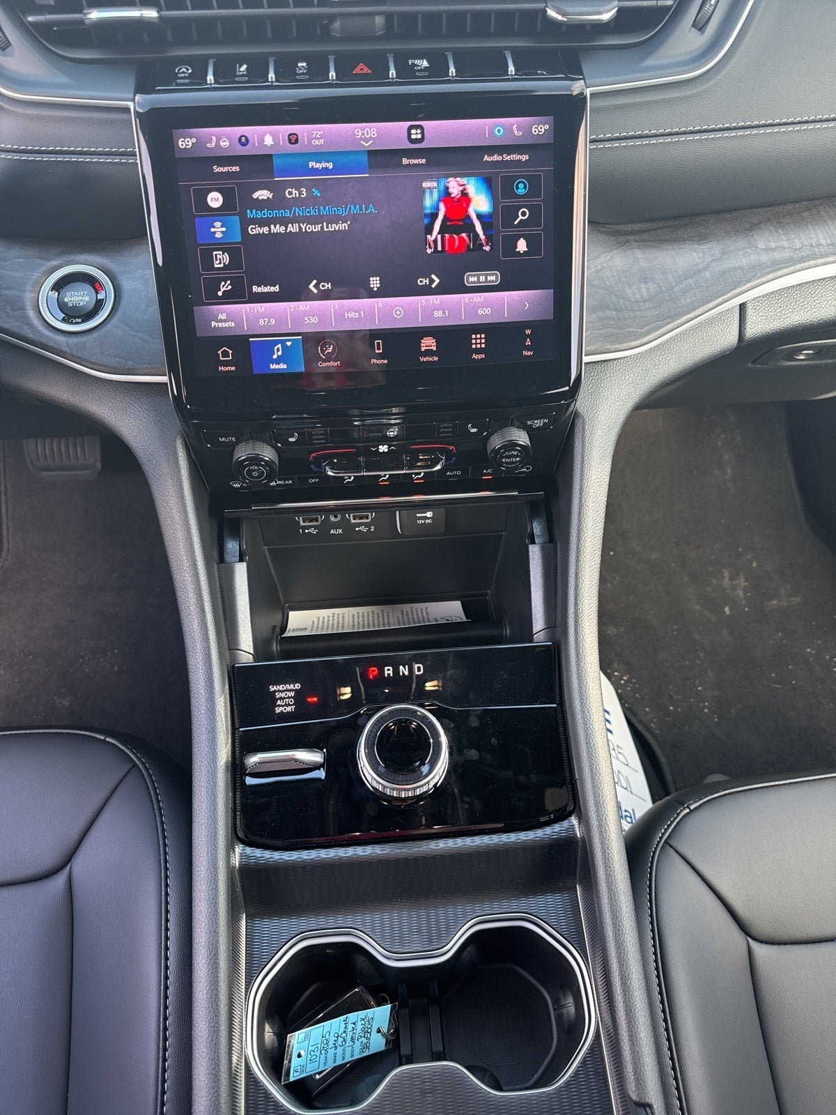 2025 Jeep Grand Cherokee GRAND CHEROKEE L LIMITED 4X4