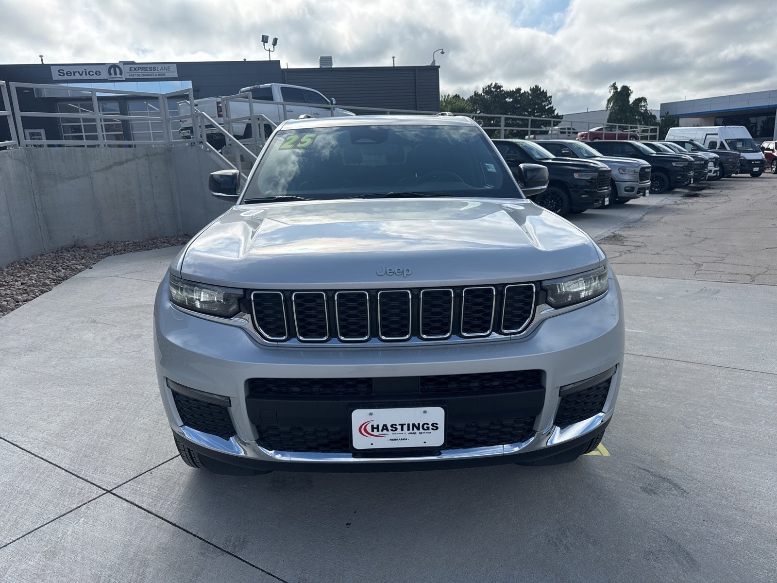 2025 Jeep Grand Cherokee GRAND CHEROKEE L LIMITED 4X4