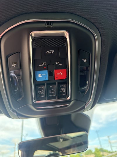 2025 Jeep Grand Cherokee GRAND CHEROKEE L LIMITED 4X4