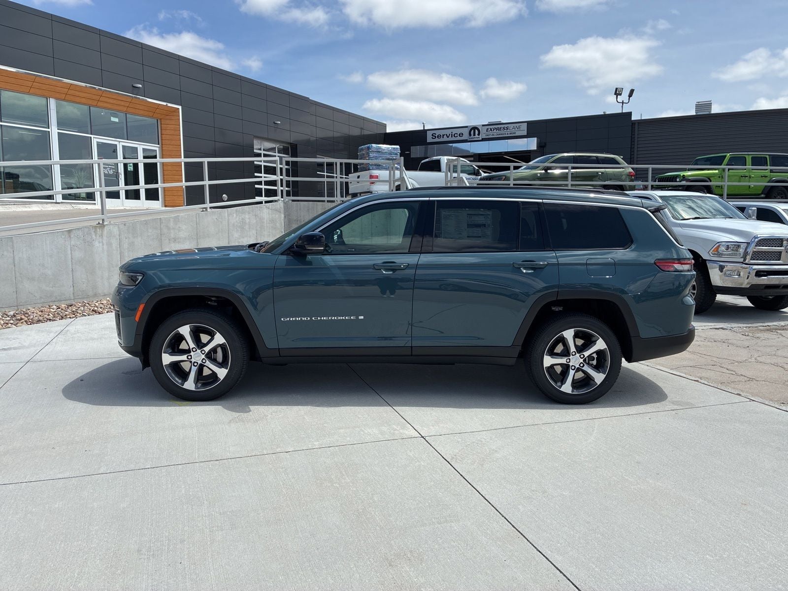 2026 Jeep Grand Cherokee GRAND CHEROKEE L LIMITED 4X4