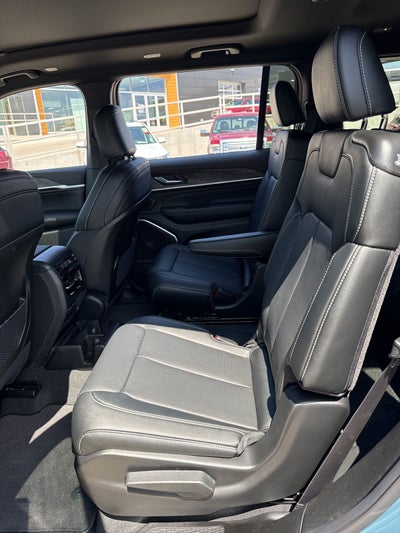 2026 Jeep Grand Cherokee GRAND CHEROKEE L LIMITED RESERVE 4X4