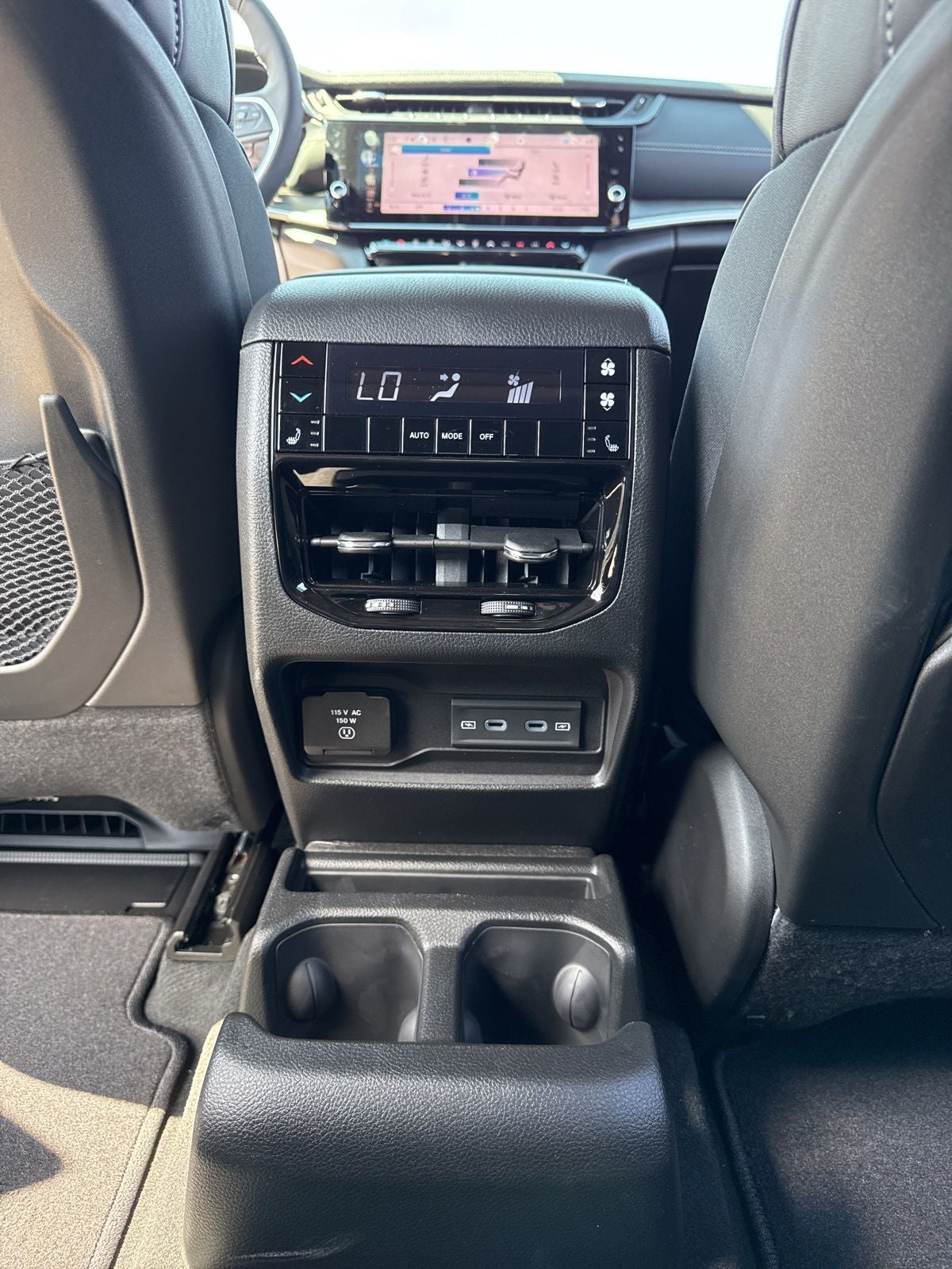 2026 Jeep Grand Cherokee GRAND CHEROKEE L LIMITED RESERVE 4X4