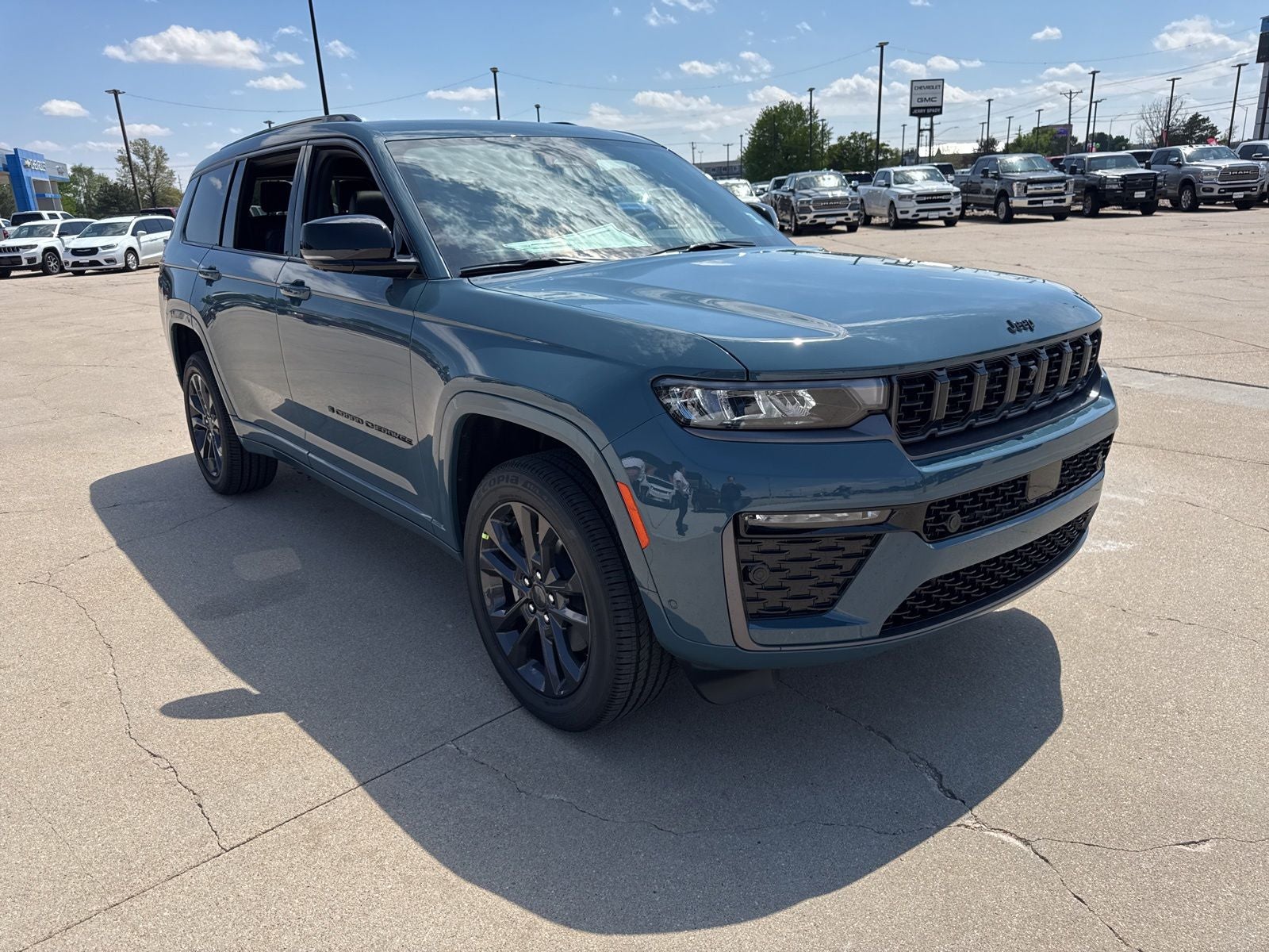 2026 Jeep Grand Cherokee GRAND CHEROKEE L LIMITED RESERVE 4X4