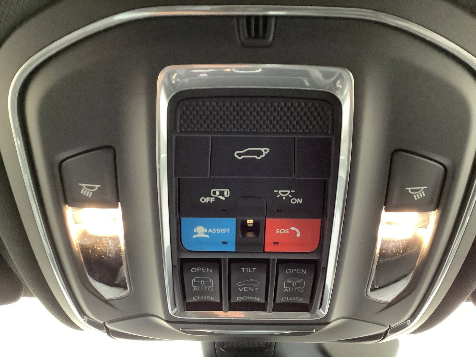 2027 Jeep Grand Cherokee GRAND CHEROKEE L LIMITED RESERVE 4X4