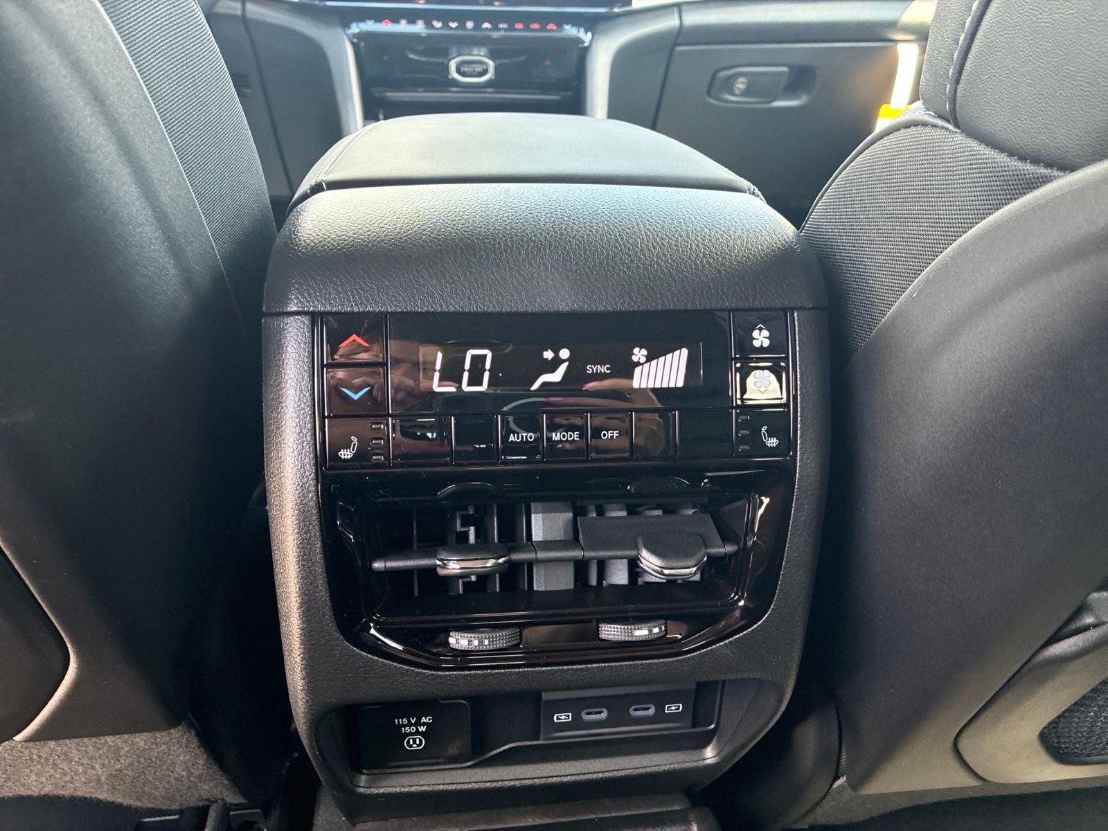 2026 Jeep Grand Cherokee GRAND CHEROKEE L LIMITED RESERVE 4X4