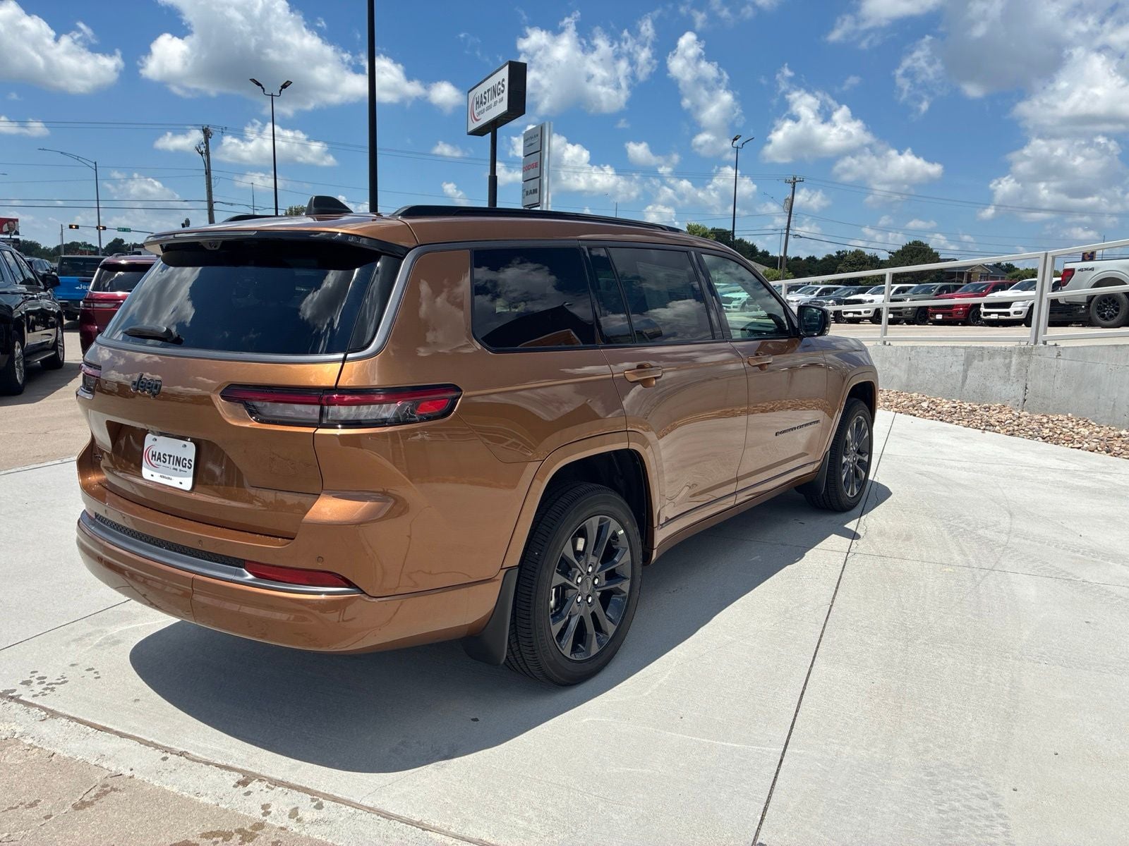 2026 Jeep Grand Cherokee GRAND CHEROKEE L LIMITED RESERVE 4X4
