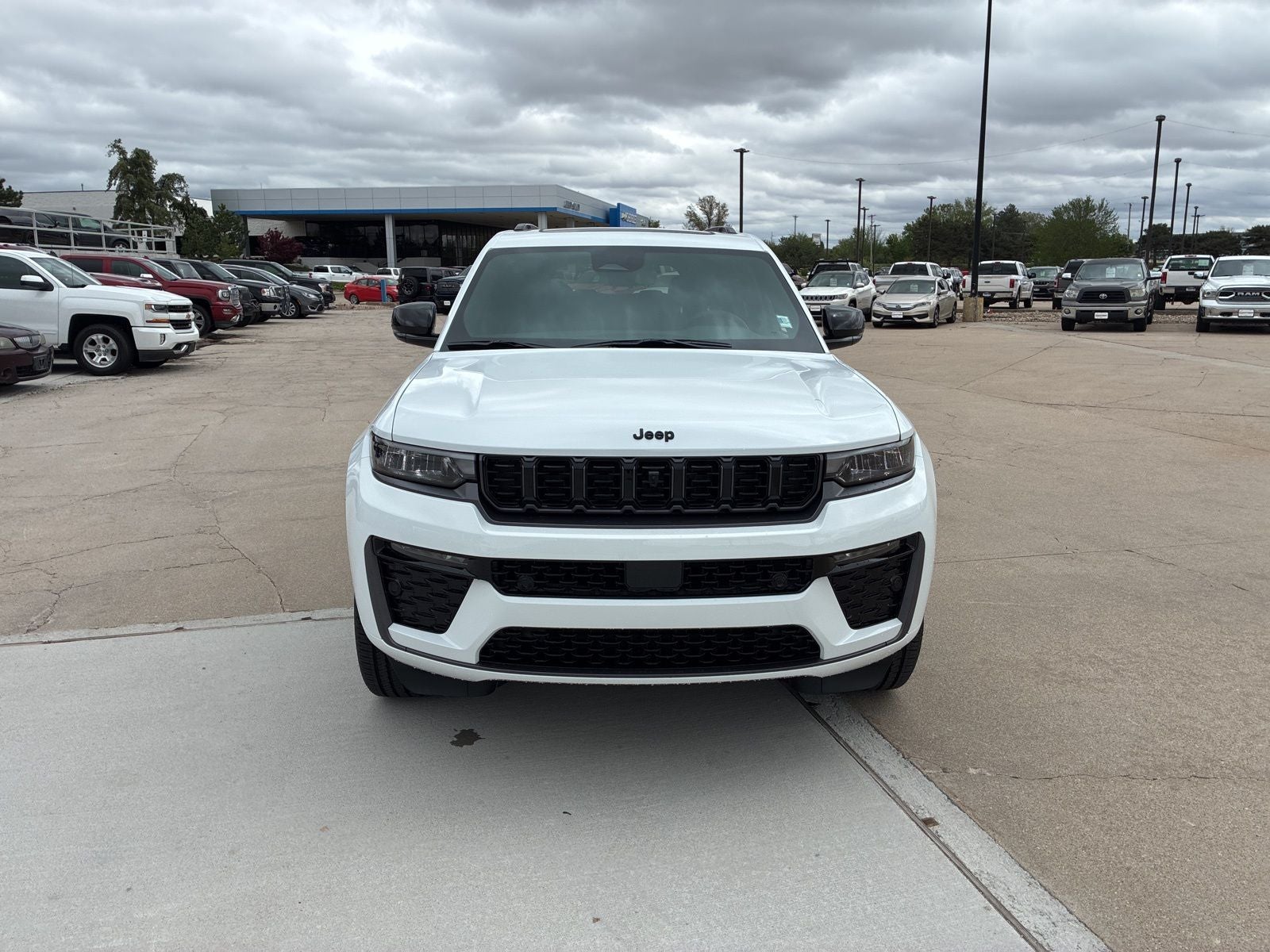 2026 Jeep Grand Cherokee GRAND CHEROKEE L LIMITED RESERVE 4X4