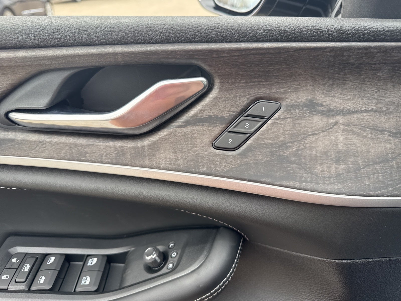 2026 Jeep Grand Cherokee GRAND CHEROKEE L LIMITED RESERVE 4X4