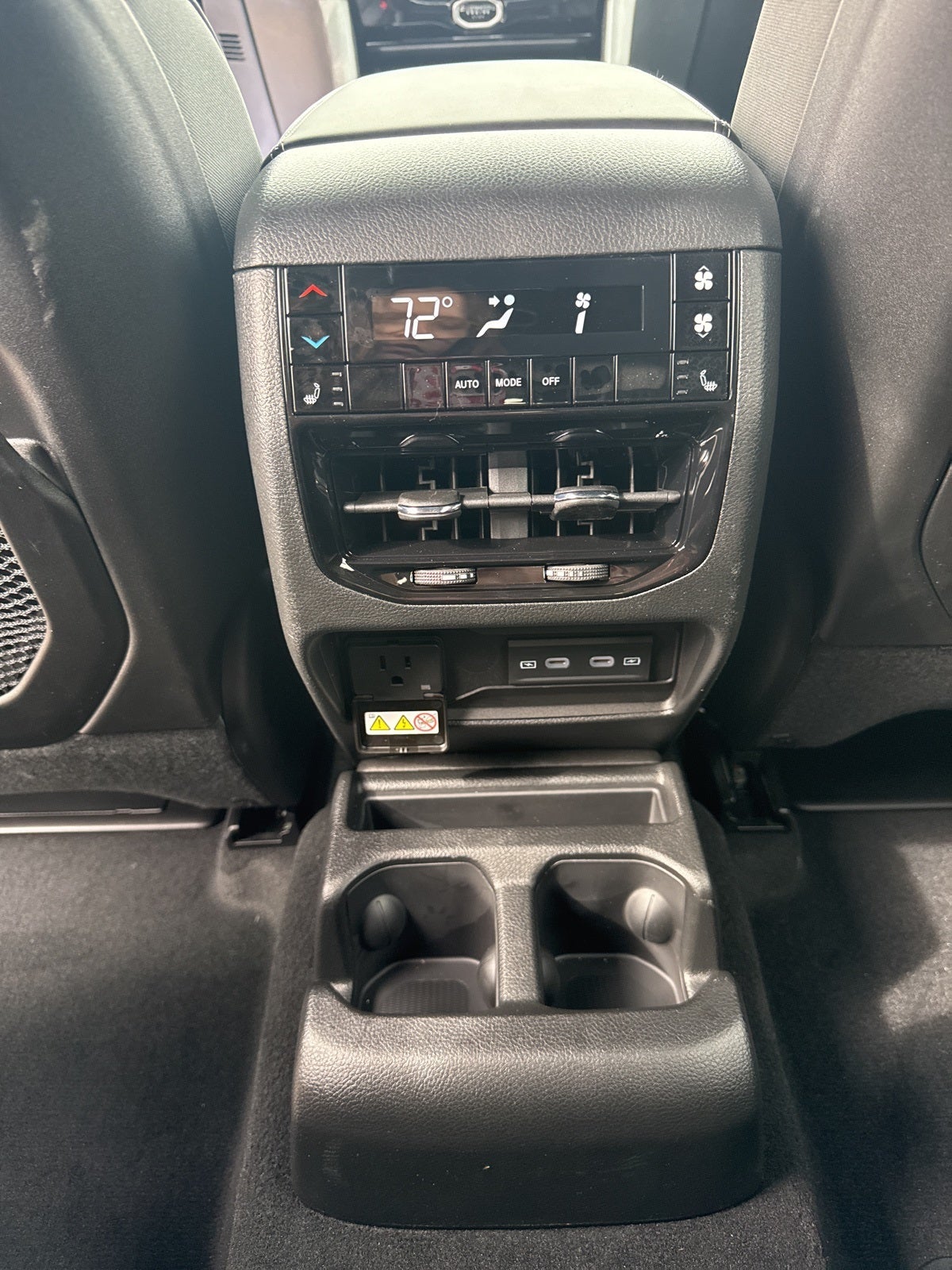 2026 Jeep Grand Cherokee GRAND CHEROKEE L LIMITED RESERVE 4X4