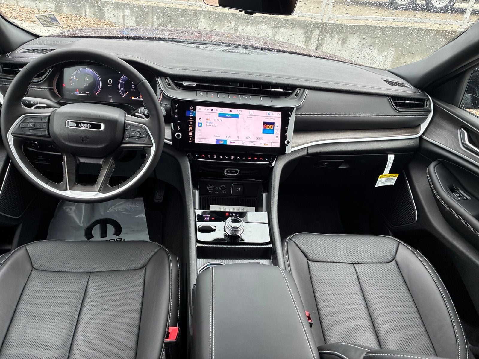 2026 Jeep Grand Cherokee GRAND CHEROKEE L LIMITED RESERVE 4X4