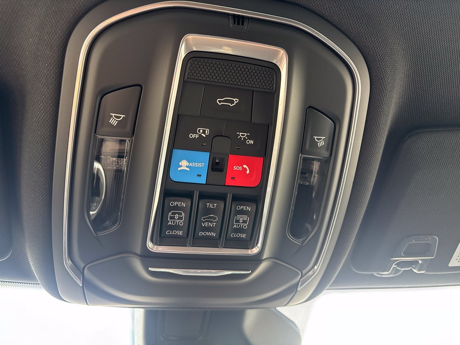 2027 Jeep Grand Cherokee GRAND CHEROKEE L LIMITED RESERVE 4X4