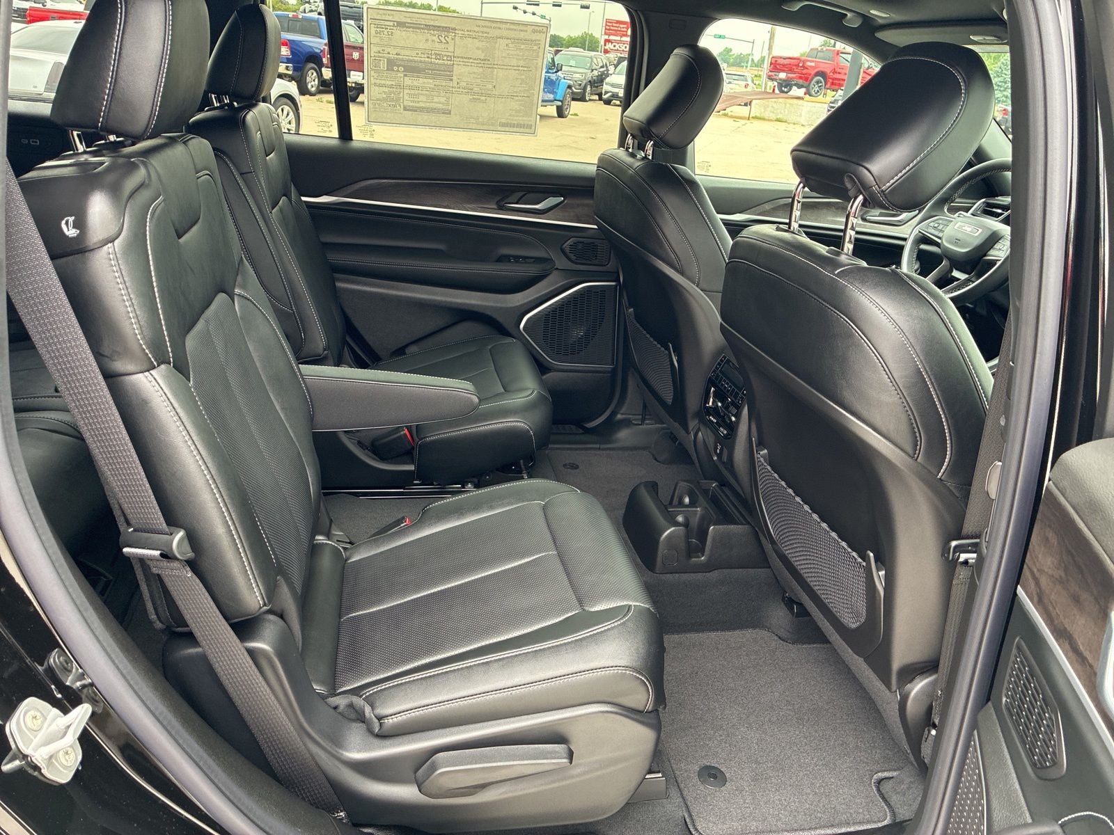 2026 Jeep Grand Cherokee GRAND CHEROKEE L LIMITED RESERVE 4X4