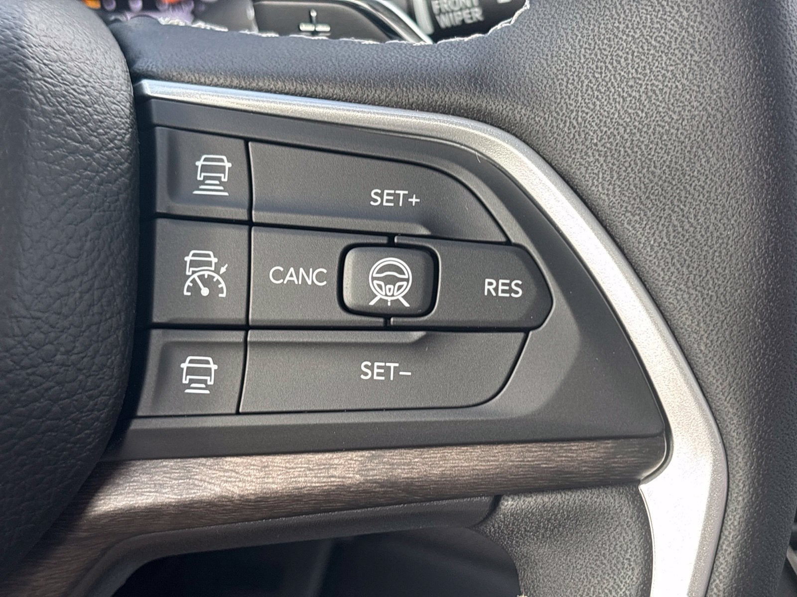 2027 Jeep Grand Cherokee GRAND CHEROKEE L LIMITED RESERVE 4X4