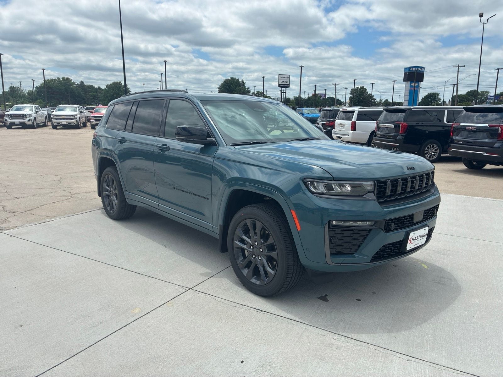 2026 Jeep Grand Cherokee GRAND CHEROKEE L LIMITED RESERVE 4X4