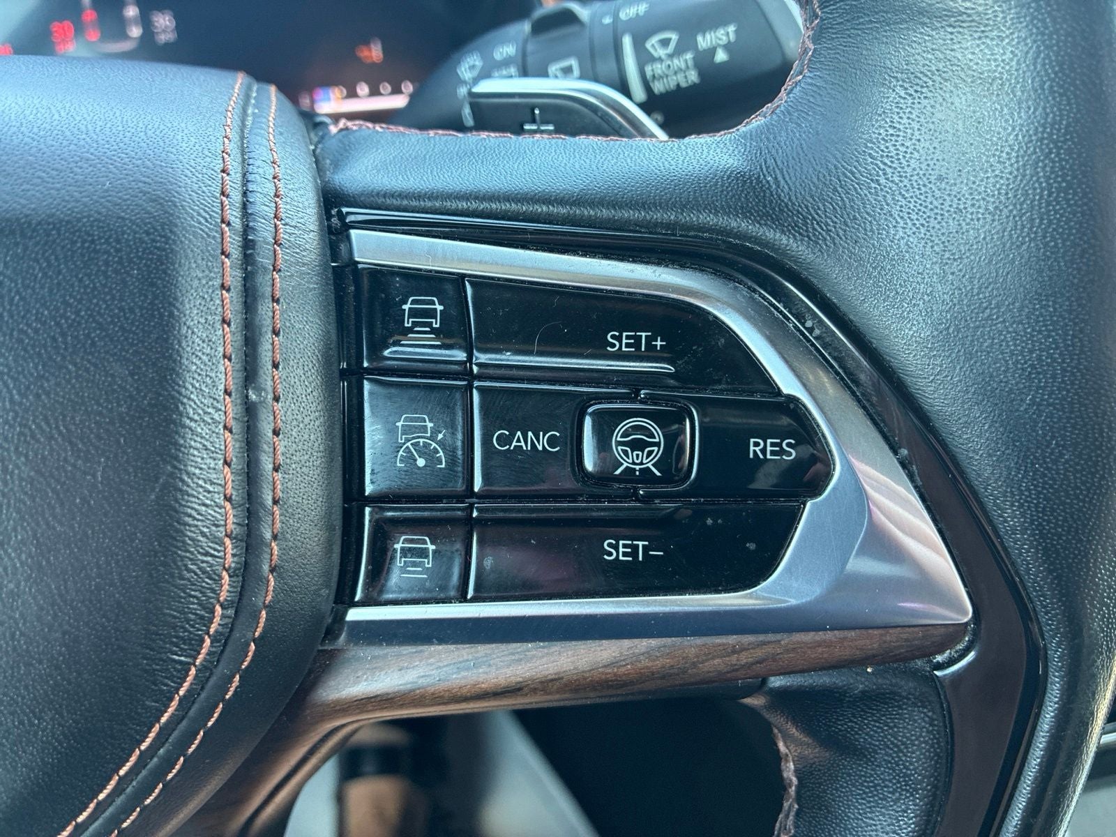 2022 Jeep Grand Cherokee L Summit 4x4