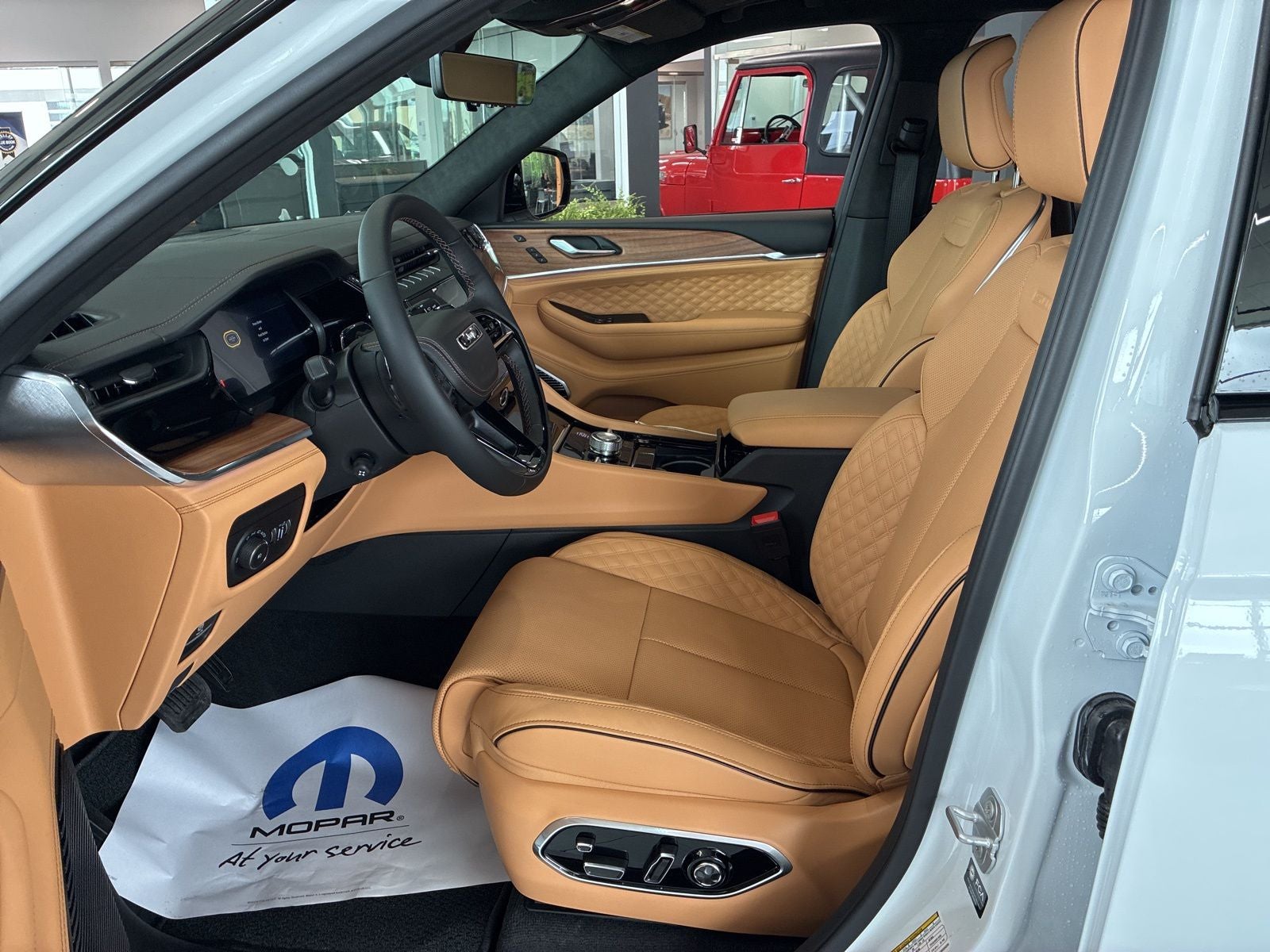 2026 Jeep Grand Cherokee GRAND CHEROKEE L SUMMIT 4X4