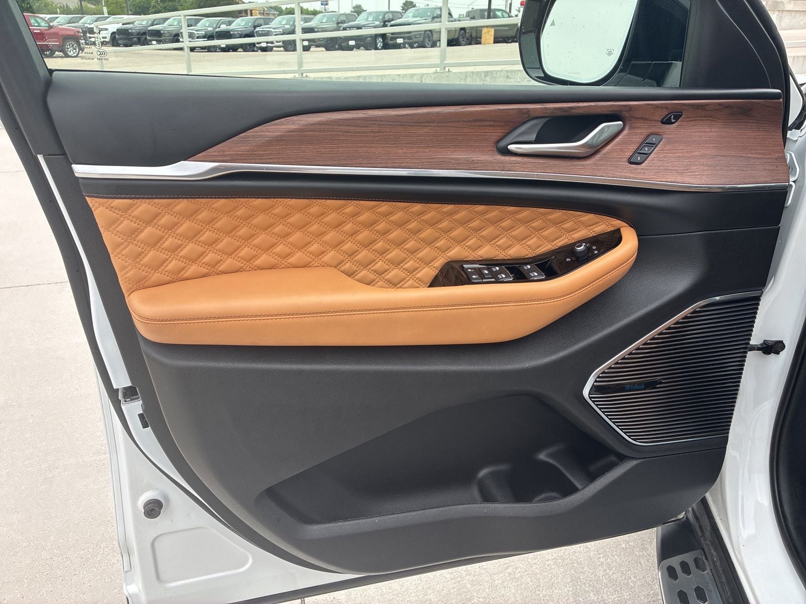 2022 Jeep Grand Cherokee L Summit 4x4