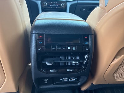 2022 Jeep Grand Cherokee L Summit 4x4