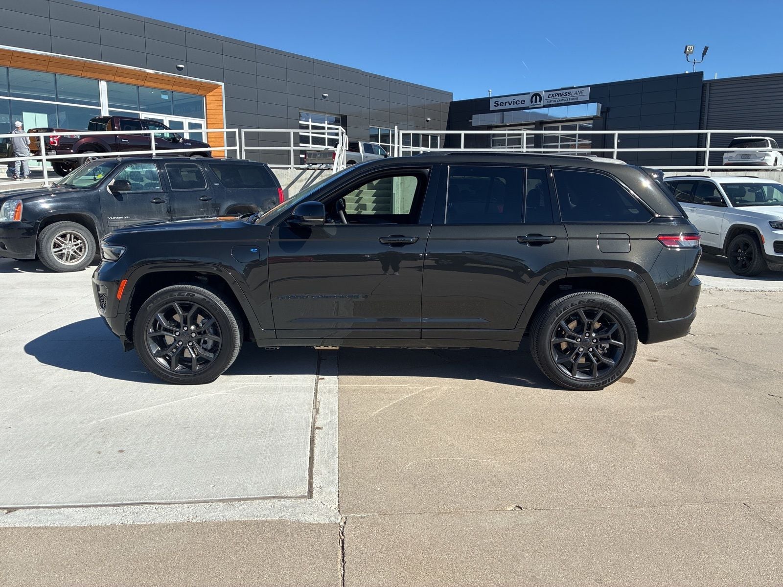 2024 Jeep Grand Cherokee 4xe Anniversary Edition