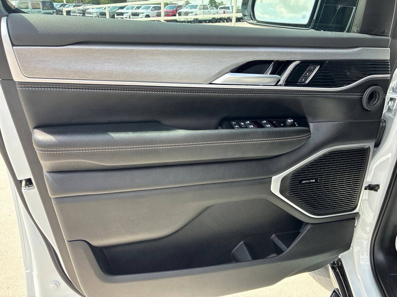2026 Jeep Grand Wagoneer GRAND WAGONEER L LIMITED ALTITUDE 4X4