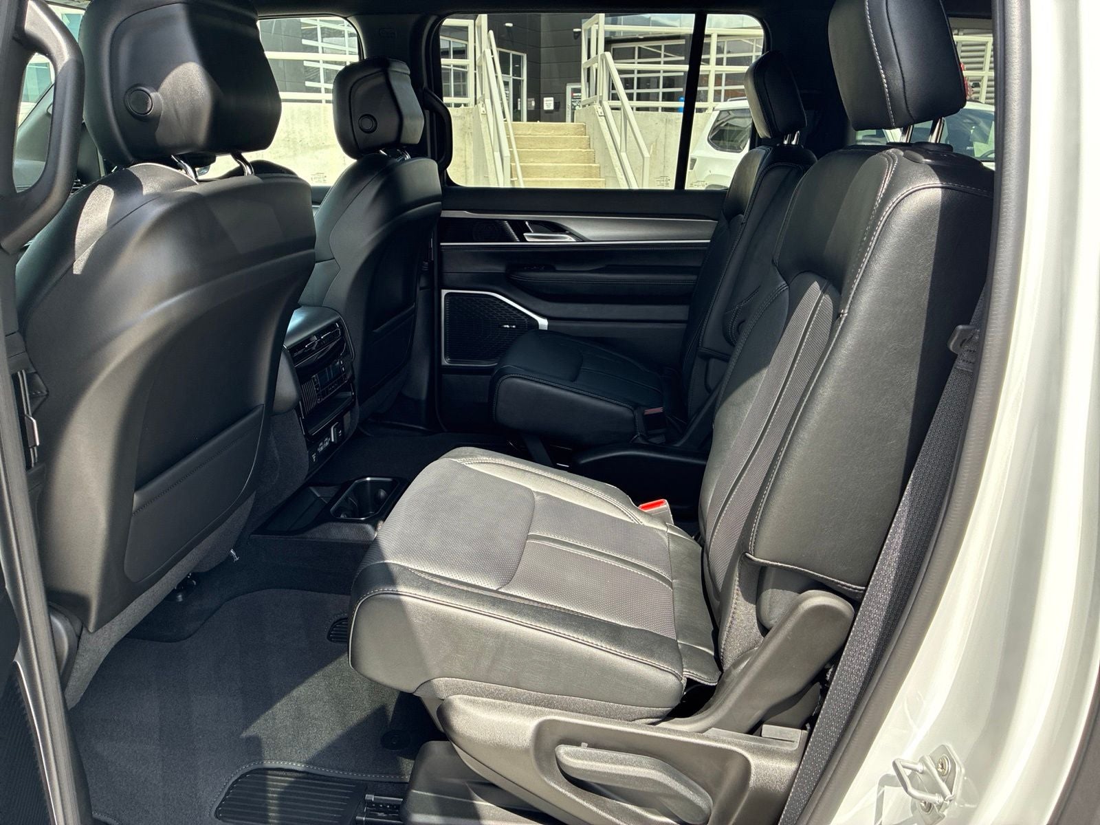2026 Jeep Grand Wagoneer GRAND WAGONEER L LIMITED ALTITUDE 4X4