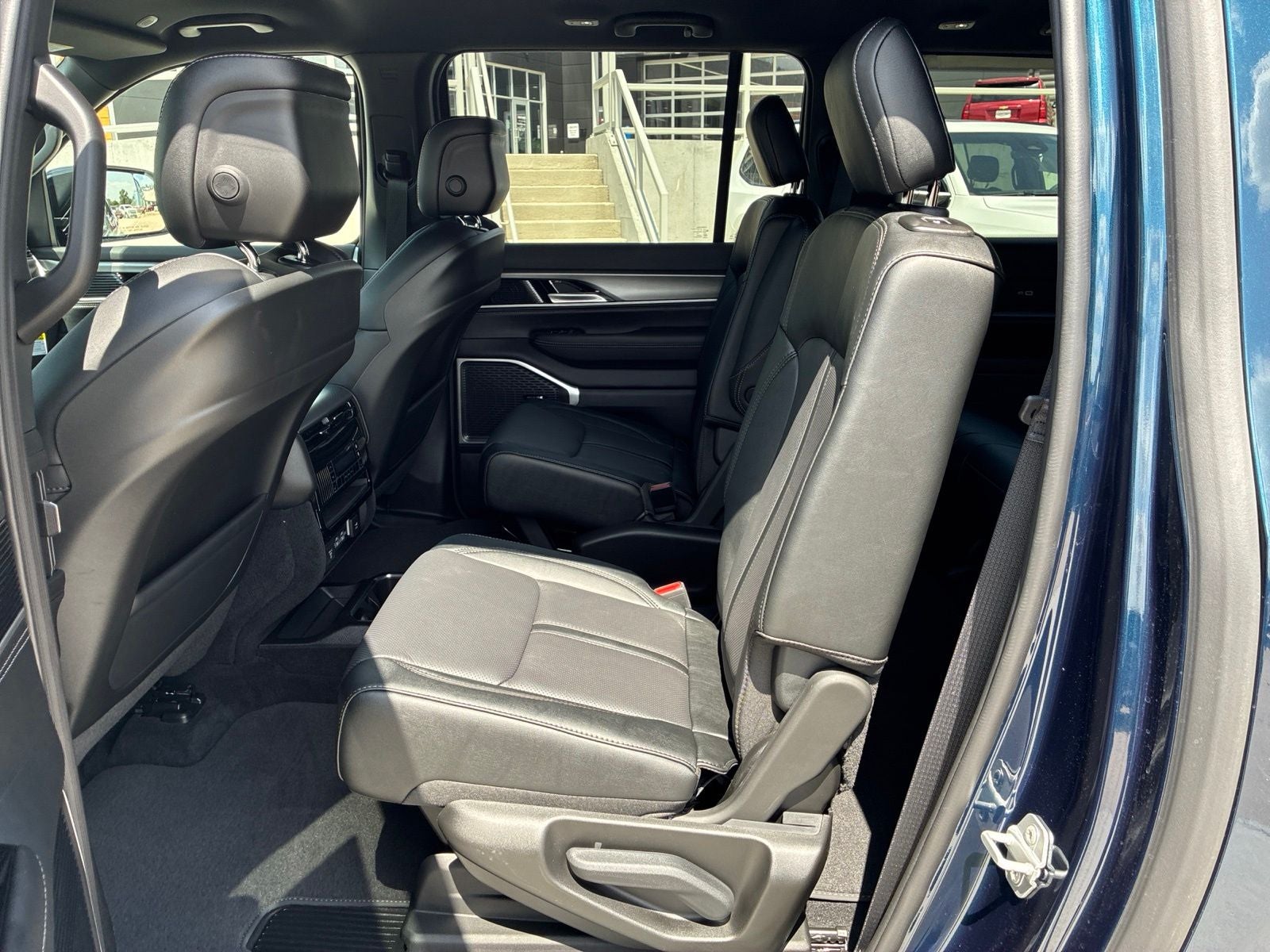2026 Jeep Grand Wagoneer GRAND WAGONEER L LIMITED ALTITUDE 4X4