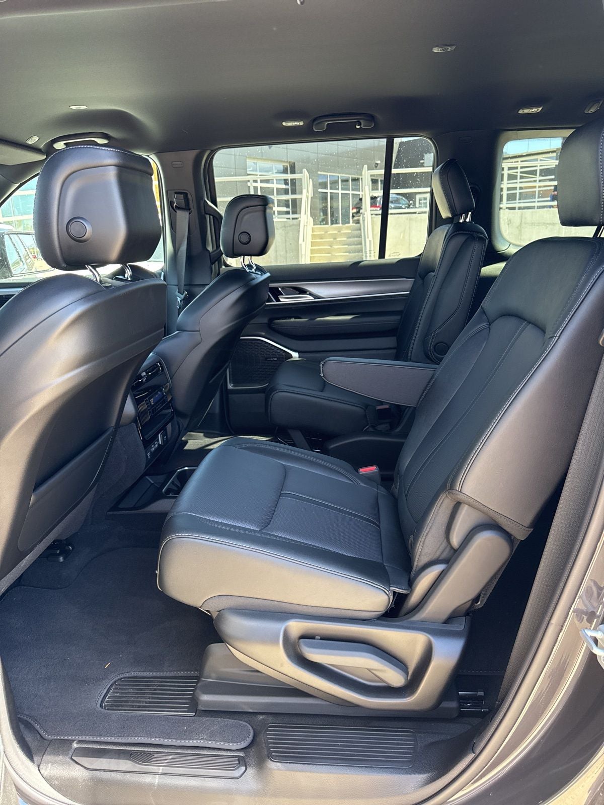 2026 Jeep Grand Wagoneer GRAND WAGONEER L LIMITED ALTITUDE 4X4