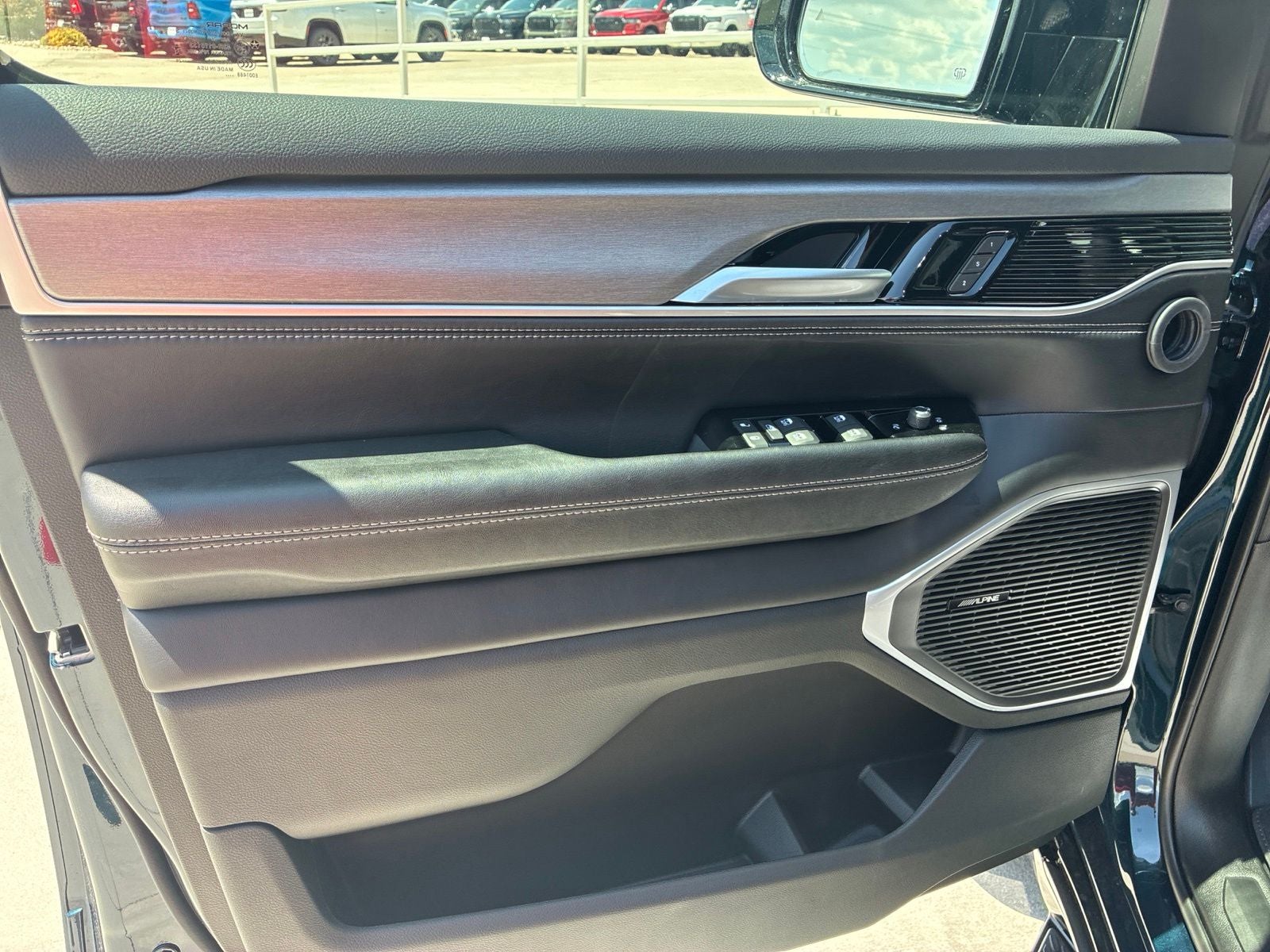 2026 Jeep Grand Wagoneer GRAND WAGONEER L LIMITED ALTITUDE 4X4