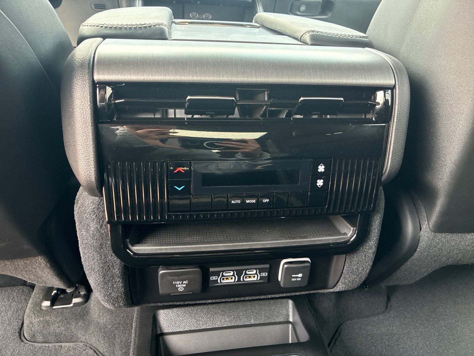 2026 Jeep Grand Wagoneer GRAND WAGONEER UPLAND 4X4